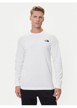 The North Face Longsleeve Easy NF0A8A6F Biały Regular Fit ze sklepu MODIVO w kategorii T-shirty męskie - zdjęcie 185776682