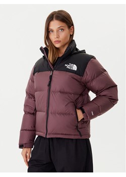 The North Face Kurtka puchowa 1996 Retro Nuptse NF0A3XEO Brązowy Regular Fit ze sklepu MODIVO w kategorii Kurtki damskie - zdjęcie 185797344