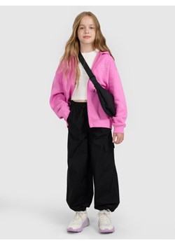 Dziewczęca bluza rozpinana z kapturem 4F 4FJWAW25TSWSF1941 - różowa ze sklepu Sportstylestory.com w kategorii Bluzy dziewczęce - zdjęcie 185805721