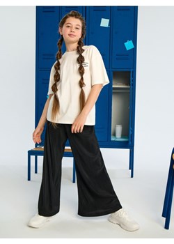 Sinsay - Plisowane spodnie wide leg z elastycznym pasem - czarny - id: 017EU-99X - marki Sinsay - 185811530 Sinsay - Plisowane spodnie wide leg z elastycznym pasem - czarny ze sklepu Sinsay w kategorii Spodnie dziewczęce - zdjęcie 185811530