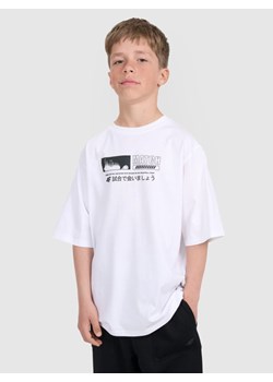 Chłopięcy t-shirt oversize z nadrukiem 4F 4FJRAW25TTSHM3065 - biały ze sklepu Sportstylestory.com w kategorii T-shirty chłopięce - zdjęcie 185812224