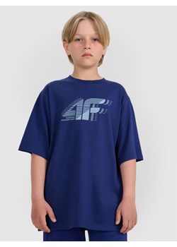 Chłopięcy t-shirt z nadrukiem 4F 4FJRAW25TTSHM3165 - granatowy ze sklepu Sportstylestory.com w kategorii T-shirty chłopięce - zdjęcie 185812243