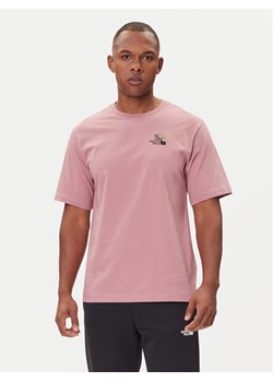 The North Face T-Shirt Dome Flower NF0A8EGX Różowy Relaxed Fit ze sklepu MODIVO w kategorii T-shirty męskie - zdjęcie 185820371