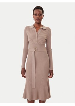 Marciano Guess Sukienka dzianinowa 5BGK07 5891Z Beżowy Slim Fit ze sklepu MODIVO w kategorii Sukienki - zdjęcie 185820503