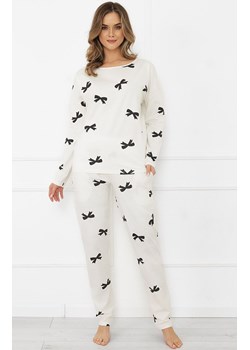 Długa piżama damska w kokardki Figaro, Kolor ecru-wzór, Rozmiar S, Italian Fashion - id: 215277 - marki Italian Fashion - 185821400 Długa piżama damska w kokardki Figaro, Kolor ecru-wzór, Rozmiar S, Italian Fashion ze sklepu Primodo w kategorii Piżamy damskie - zdjęcie 185821400