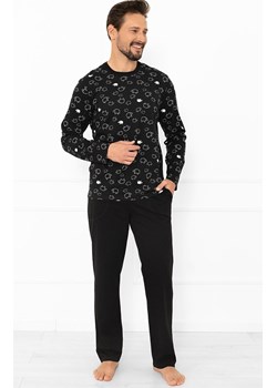 Długa piżama męska w owce Wito, Kolor czarny-wzór, Rozmiar M, Italian Fashion - id: 215169 - marki Italian Fashion - 185821482 Długa piżama męska w owce Wito, Kolor czarny-wzór, Rozmiar M, Italian Fashion ze sklepu Primodo w kategorii Piżamy męskie - zdjęcie 185821482