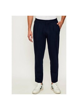 Calvin Klein Spodnie | Tapered fit ze sklepu Gomez Fashion Store w kategorii Spodnie męskie - zdjęcie 185831684