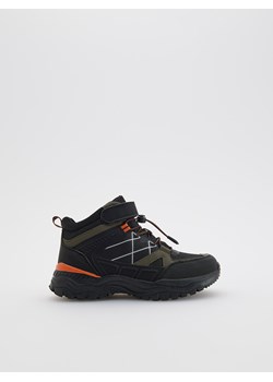 Reserved - Wodoodporne buty trekkingowe - czarny ze sklepu Reserved w kategorii Buty zimowe dziecięce - zdjęcie 185832251