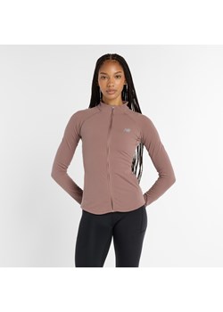 Bluza damska New Balance WJ53101EAS – beżowa ze sklepu New Balance Poland w kategorii Bluzy damskie - zdjęcie 185847021