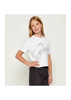 Guess T-shirt | Cropped Fit ze sklepu Gomez Fashion Store w kategorii Bluzki dziewczęce - zdjęcie 185855250