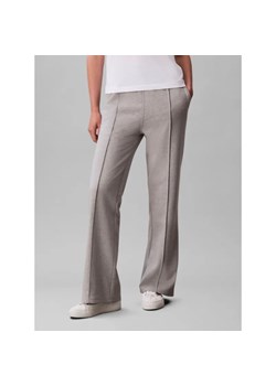 Calvin Klein Jeans Spodnie dresowe | flare fit ze sklepu Gomez Fashion Store w kategorii Spodnie damskie - zdjęcie 185858943