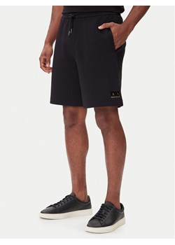 Armani Exchange Szorty sportowe XM001887 AF10818 MC004 Czarny Regular Fit ze sklepu MODIVO w kategorii Spodenki męskie - zdjęcie 185869901