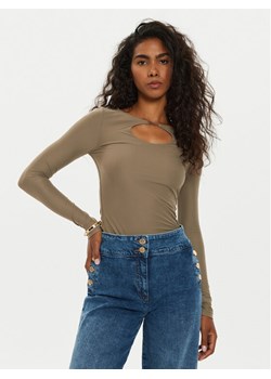 Guess Bluzka W4BP09 KCDE0 Brązowy Slim Fit ze sklepu MODIVO w kategorii Bluzki damskie - zdjęcie 185870192