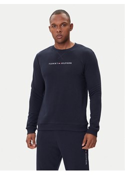 Tommy Hilfiger Bluza UM0UM03666 Granatowy Regular Fit ze sklepu MODIVO w kategorii Bluzy męskie - zdjęcie 185870383