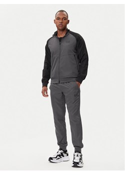 EA7 Emporio Armani Dres 7M000642 AF16072 M8187 Czarny Regular Fit ze sklepu MODIVO w kategorii Dresy męskie - zdjęcie 185870660
