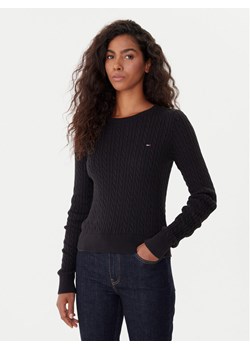 Tommy Jeans Sweter Cable Essential DW0DW22165 Czarny Regular Fit ze sklepu MODIVO w kategorii Swetry damskie - zdjęcie 185870693