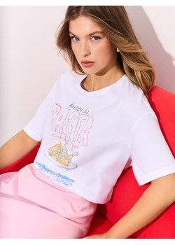 Mohito - Bawełniany t-shirt z nadrukiem - biały ze sklepu Mohito w kategorii Bluzki damskie - zdjęcie 185885113