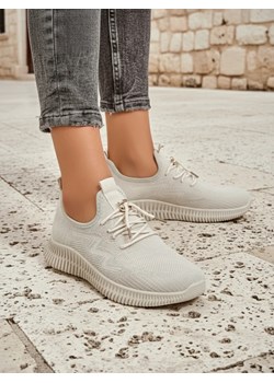 Aurelia Beige Royalfashion – Beżowe tenisówki damskie tkanina sznurowane ze sklepu royalfashion.pl w kategorii Buty sportowe damskie - zdjęcie 185885473