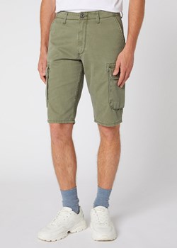 WRANGLER CARGO SHORT MĘSKIE SZORTY KRÓTKIE SPODENKI DUSTY OLIVE W15DKC275 112126786 ze sklepu YouNeedit.pl w kategorii Spodenki męskie - zdjęcie 185887170