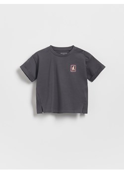 Reserved - Bawełniany T-shirt z haftem - jasnoszary ze sklepu Reserved w kategorii Bluzki dziewczęce - zdjęcie 185888321