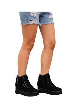 Czarne zamszowe sneakersy na koturnie i platformie /G4-3 15506 T634/ ze sklepu Pantofelek24.pl w kategorii Botki - zdjęcie 185890141