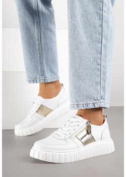 Białe Skórzane Sneakersy Zdobione Metaliczną Wstawką Cerelie ze sklepu born2be.pl w kategorii Buty sportowe damskie - zdjęcie 185897683