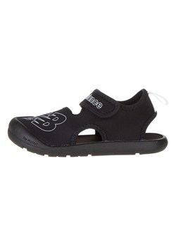 New Balance Półsandały w kolorze czarnym ze sklepu Limango Polska w kategorii Sandały dziecięce - zdjęcie 185904024
