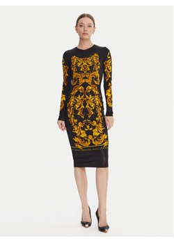 Versace Jeans Couture Sukienka codzienna 79HAO9P0 JS524 Czarny Slim Fit ze sklepu MODIVO w kategorii Sukienki - zdjęcie 185913220