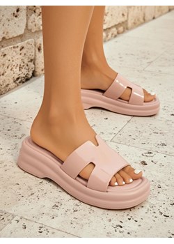 Royalfashion Damskie klapki na grubszej podeszwie Nova Gloss ze sklepu royalfashion.pl w kategorii Klapki damskie - zdjęcie 185923384