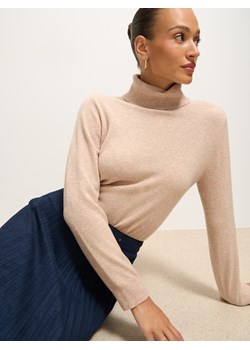 Mohito - Wełniany beżowy golf - beżowy - id: 453EQ-08X - marki Mohito - 185926371 Mohito - Wełniany beżowy golf - beżowy ze sklepu Mohito w kategorii Swetry damskie - zdjęcie 185926371