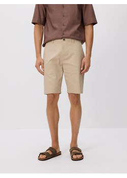 Reserved - Szorty chino regular fit - beżowy ze sklepu Reserved w kategorii Spodenki męskie - zdjęcie 185927933