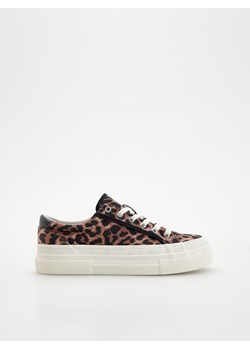 Reserved - Sneakersy w zwierzęcy wzór - wielobarwny ze sklepu Reserved w kategorii Trampki damskie - zdjęcie 185934354