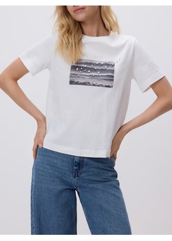 Reserved - T-shirt z nadrukiem i aplikacją - biały ze sklepu Reserved w kategorii Bluzki damskie - zdjęcie 185935041
