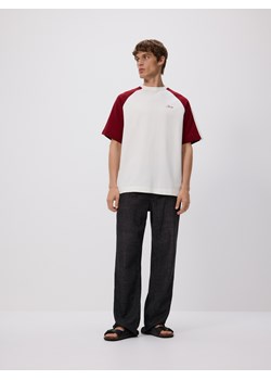 Reserved - T-shirt oversize z raglanowym rękawem - złamana biel ze sklepu Reserved w kategorii T-shirty męskie - zdjęcie 185936241