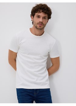 Reserved - Strukturalny t-shirt slim - złamana biel ze sklepu Reserved w kategorii T-shirty męskie - zdjęcie 185938714