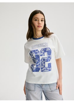 Reserved - Bawełniany t-shirt z nadrukiem - złamana biel ze sklepu Reserved w kategorii Bluzki dziewczęce - zdjęcie 185945884