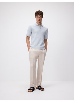 Reserved - Strukturalny sweter polo - jasnoniebieski - id: 9989N-05X - marki Reserved - 185948731 Reserved - Strukturalny sweter polo - jasnoniebieski ze sklepu Reserved w kategorii Swetry męskie - zdjęcie 185948731