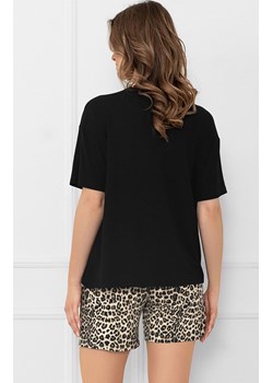Piżama damska w panterkę na krótki rękaw i krótkie spodnie Kenia, Kolor czarny-panterka, Rozmiar S, Italian Fashion - id: 217098 - marki Italian Fashion - 185960983 Piżama damska w panterkę na krótki rękaw i krótkie spodnie Kenia, Kolor czarny-panterka, Rozmiar S, Italian Fashion ze sklepu Primodo w kategorii Piżamy damskie - zdjęcie 185960983