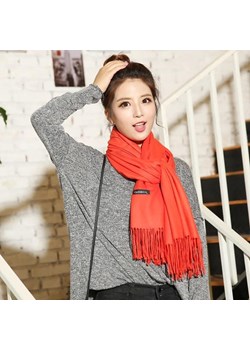 Pomarańczowy Szalik damski duży cashmere frędzle SZA-78 ze sklepu Stylion w kategorii Szaliki i chusty damskie - zdjęcie 185964824
