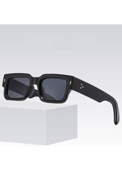 Okulary przeciwsłoneczne z filtrem UV400 STL25 czarne + akcesoria ze sklepu Stylion w kategorii Okulary przeciwsłoneczne damskie - zdjęcie 185965312