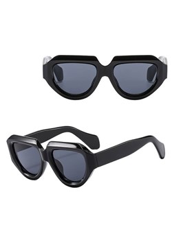 Okulary przeciwsłoneczne z filtrem UV400 STL26 czarne + akcesoria ze sklepu Stylion w kategorii Okulary przeciwsłoneczne damskie - zdjęcie 185965324