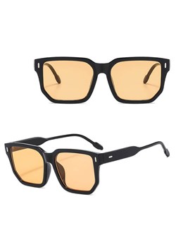 Okulary przeciwsłoneczne z filtrem UV400 STL43C czarne + akcesoria - id: 8568 - marki Stylion - 185965332 Okulary przeciwsłoneczne z filtrem UV400 STL43C czarne + akcesoria ze sklepu Stylion w kategorii Okulary przeciwsłoneczne damskie - zdjęcie 185965332