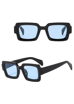 Okulary przeciwsłoneczne z filtrem UV400 STL40E czarno/niebieskie + akcesoria ze sklepu Stylion w kategorii Okulary przeciwsłoneczne damskie - zdjęcie 185965373
