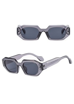 Okulary przeciwsłoneczne z filtrem UV400 STL29B szare transparentne + akcesoria ze sklepu Stylion w kategorii Okulary przeciwsłoneczne damskie - zdjęcie 185965431