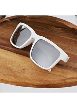 Białe okulary przeciwsłoneczne lustrzanki z filtrem UV400 PM-11 ze sklepu Stylion w kategorii Okulary przeciwsłoneczne damskie - zdjęcie 185965660