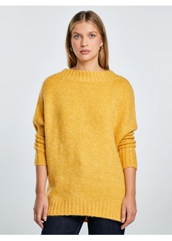 Sweter damski oversize z dodatkiem wełny żółty Mayamiko 201 ze sklepu Big Star w kategorii Swetry damskie - zdjęcie 185967793