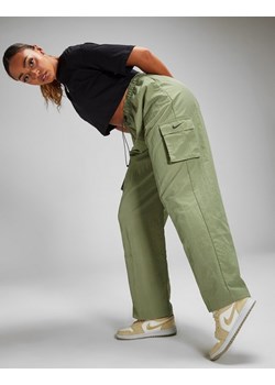 NIKE SPODNIE W NSW ESSNTL WVN HR PNT CARGO ze sklepu JD Sports  w kategorii Spodnie damskie - zdjęcie 185975863