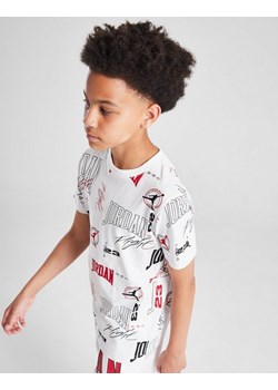JORDAN T-SHIRT ARC AOP TEE WHT/BLK/RED - id: 95D800-001 - marki Jordan - 185979420 JORDAN T-SHIRT ARC AOP TEE WHT/BLK/RED ze sklepu JD Sports w kategorii T-shirty chłopięce - zdjęcie 185979420