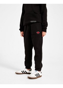 ADIDAS SPODNIE COLLEGIATE PNT BLK B ze sklepu JD Sports  w kategorii Spodnie chłopięce - zdjęcie 185985622
