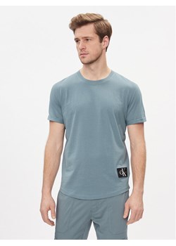 Calvin Klein Jeans T-Shirt J30J323482 Niebieski Regular Fit ze sklepu MODIVO w kategorii T-shirty męskie - zdjęcie 185995350